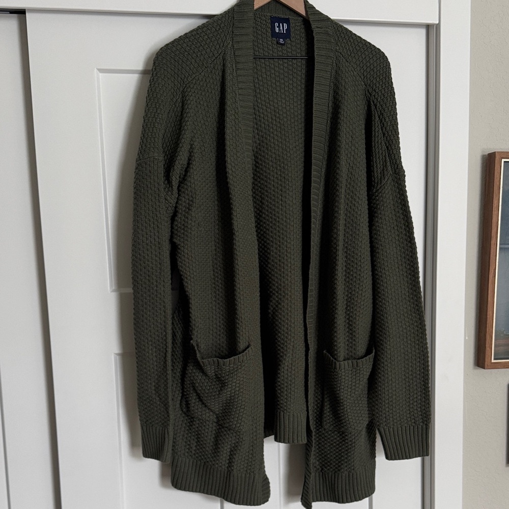 GAP Women's Olive Green Knit Cardigan